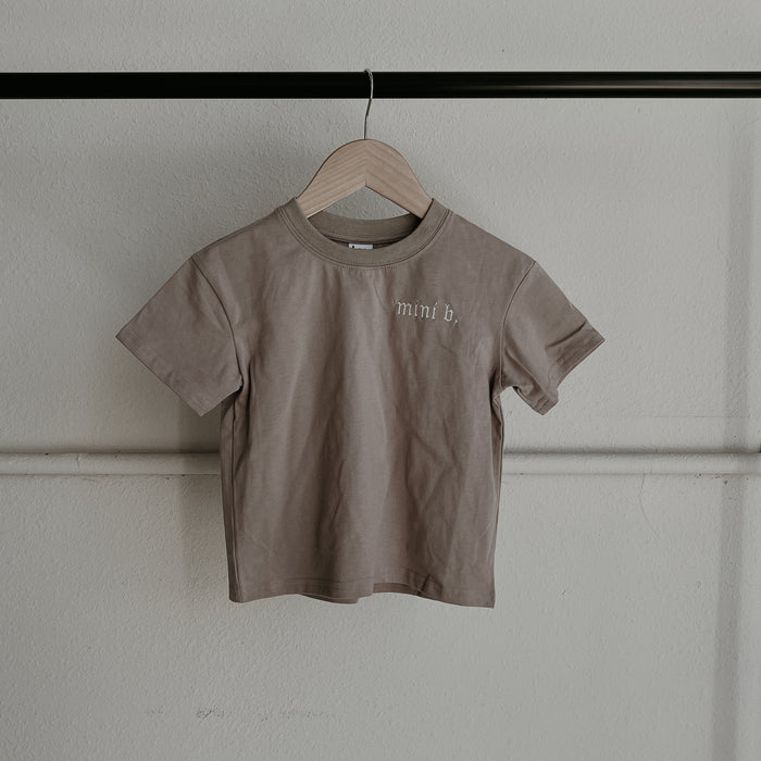 MINI B TEE - MOCHA