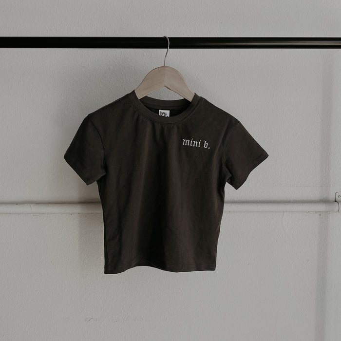 MINI B TEE - CHARCOAL